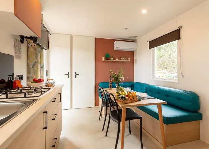 Le Pinédou, Mobil-home Niché Sous Les Pins Avec Jolie Vue Casa vacanze